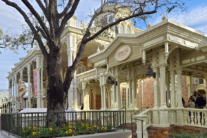 town-square-theater-in-magic-kingdom